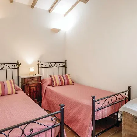 Two-bedroom Holiday In * Fabro