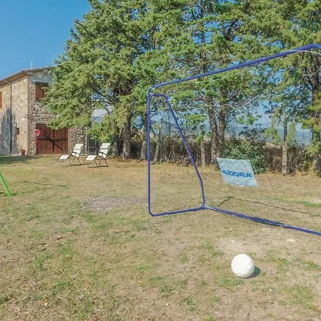 Two-bedroom Holiday In Fabro