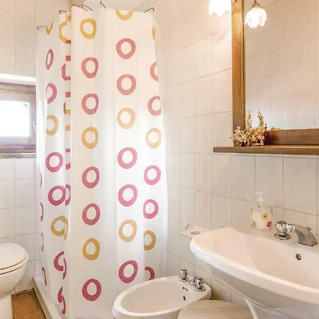 Two-bedroom Holiday In Semesterbostad Fabro
